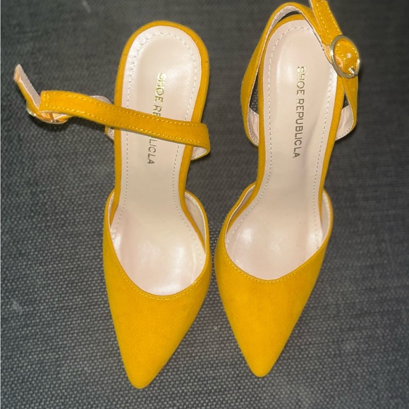 Chunky pointed toe heels - Picture 3 of 4